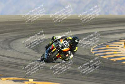 media/Nov-16-2024-CVMA (Sat) [[0e4bb1f32f]]/Race 8-Supersport Middleweight/